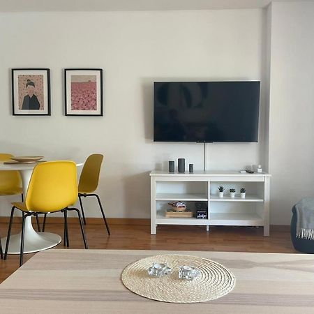 Calido Apartamento Con Gran Terraza Y Vistas A 600 Metros Del Mar Benalmádena Eksteriør billede