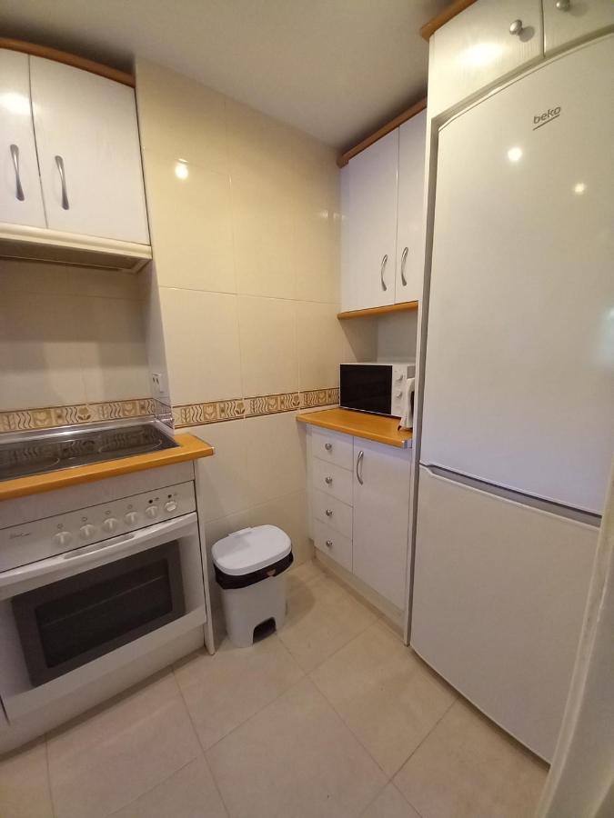 Calido Apartamento Con Gran Terraza Y Vistas A 600 Metros Del Mar Benalmádena Eksteriør billede