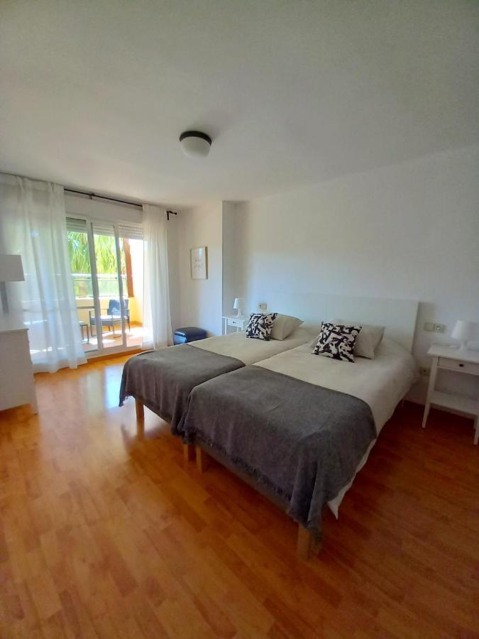 Calido Apartamento Con Gran Terraza Y Vistas A 600 Metros Del Mar Benalmádena Eksteriør billede