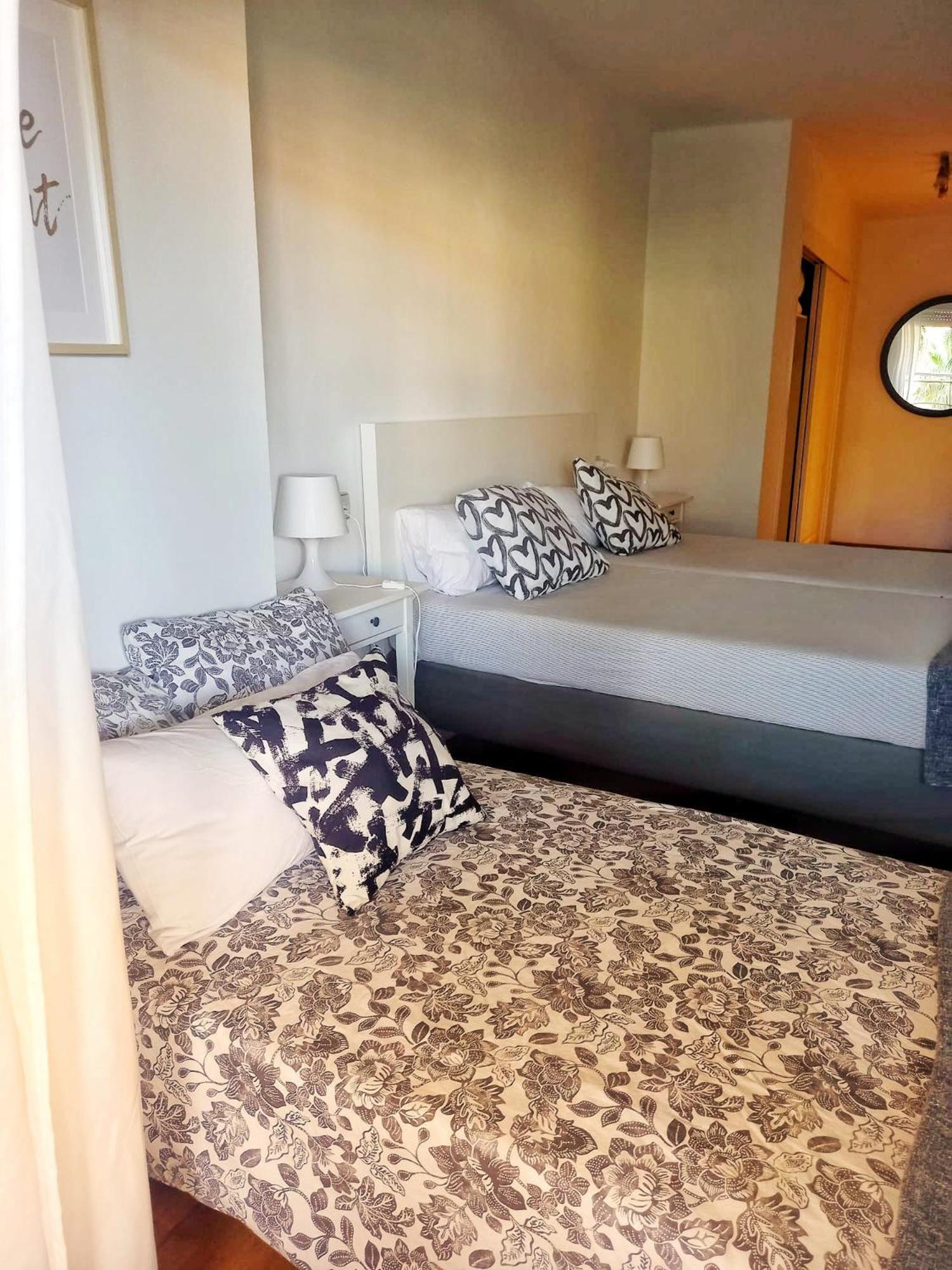 Calido Apartamento Con Gran Terraza Y Vistas A 600 Metros Del Mar Benalmádena Eksteriør billede