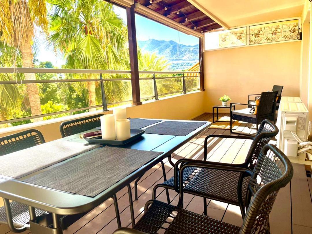 Calido Apartamento Con Gran Terraza Y Vistas A 600 Metros Del Mar Benalmádena Eksteriør billede