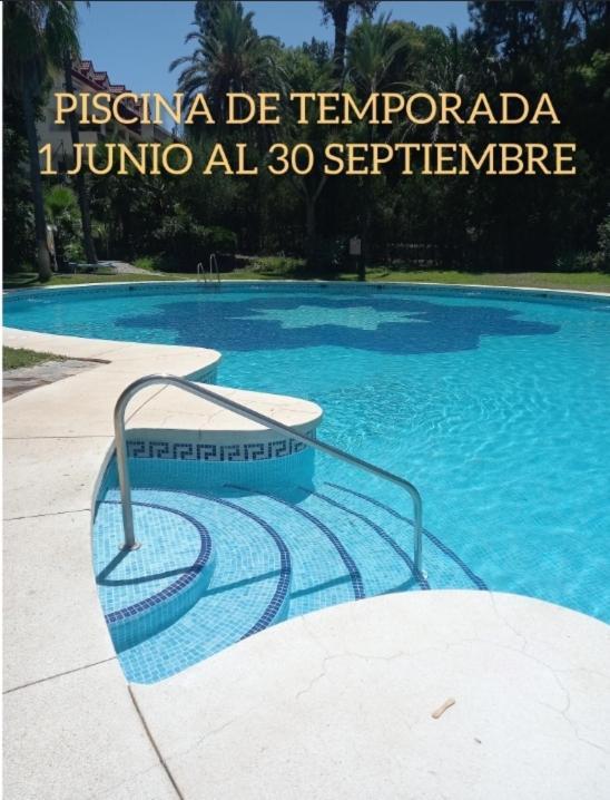 Calido Apartamento Con Gran Terraza Y Vistas A 600 Metros Del Mar Benalmádena Eksteriør billede